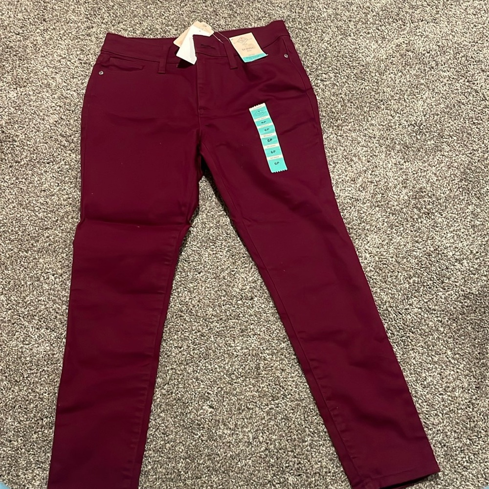 Burgundy petite skinny leg jean by St. John’s bay, 6P